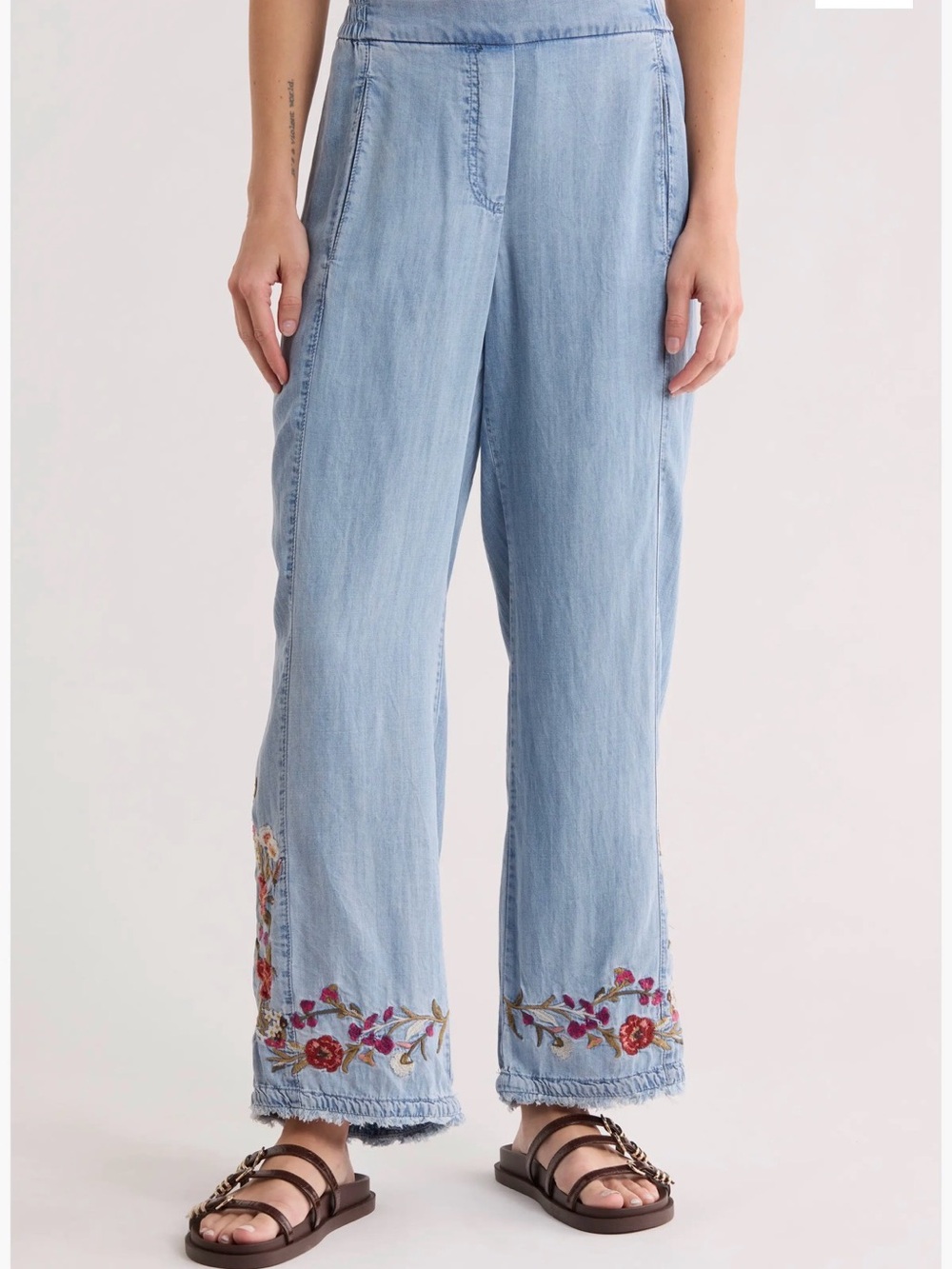 Tahari Light Blue Wide-Leg Embroidered Jeans